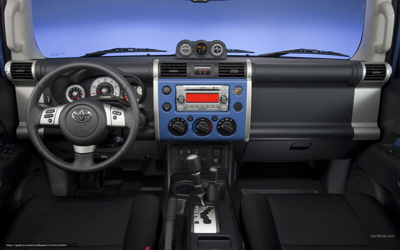Toyota FJ Cruiser interior