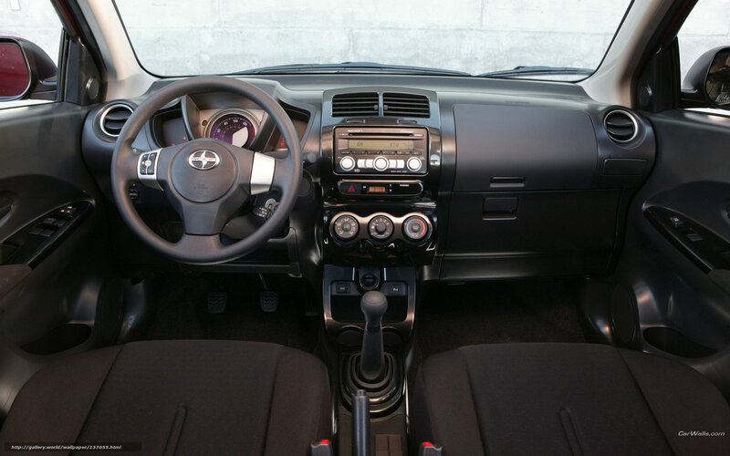 Toyota iQ interior dashboard