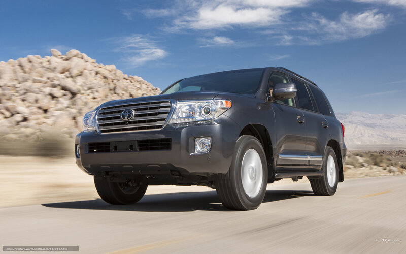 Toyota Land Cruiser on desert road