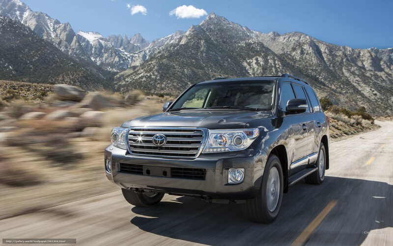 Toyota Land Cruiser on mountain road