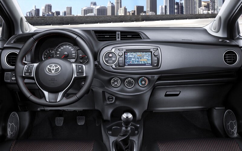 Toyota Yaris interior dashboard