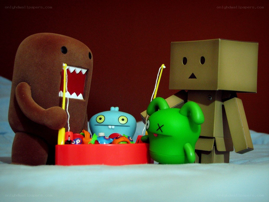 Toys fishing together