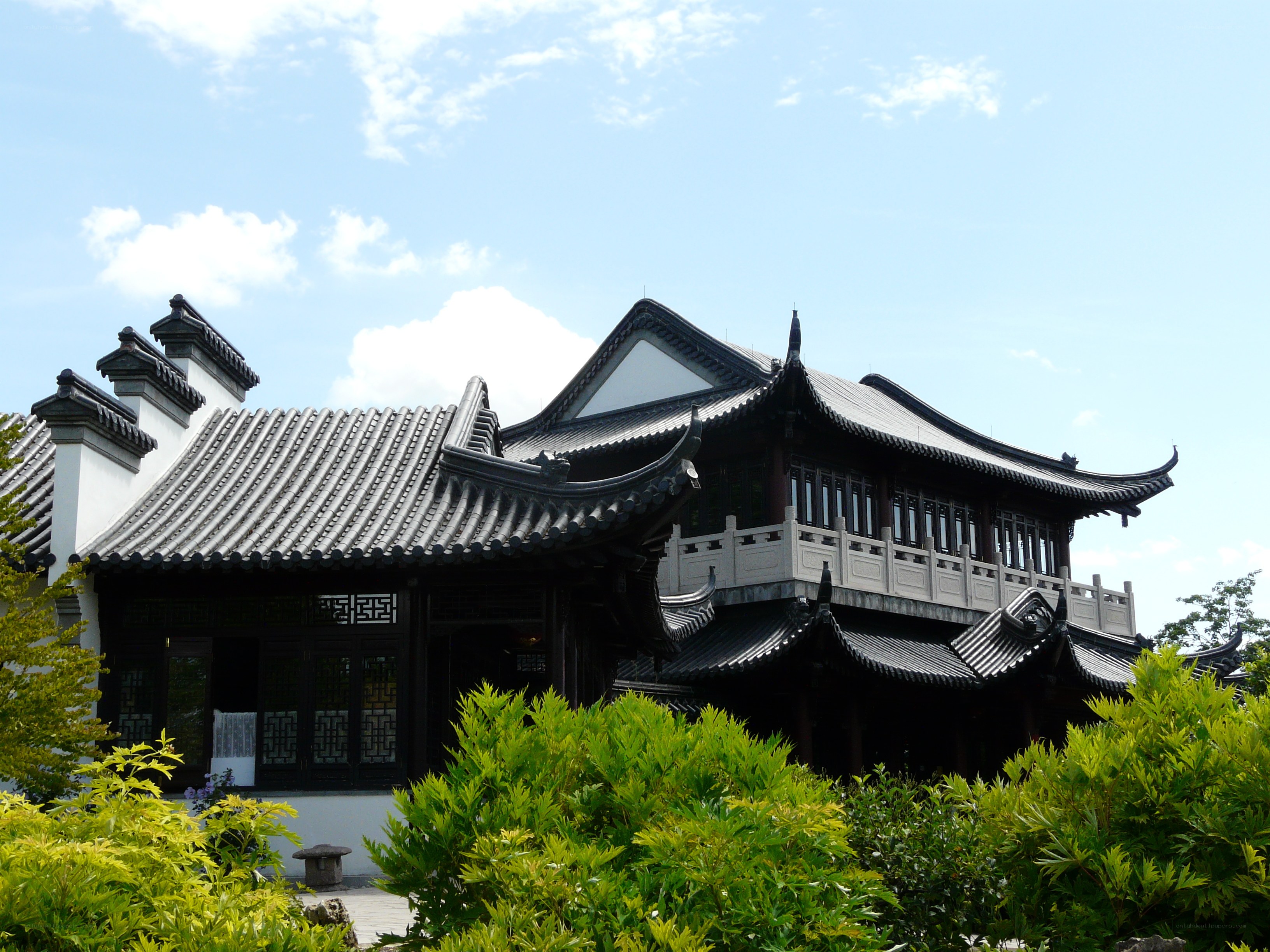 Traditional Chinese building