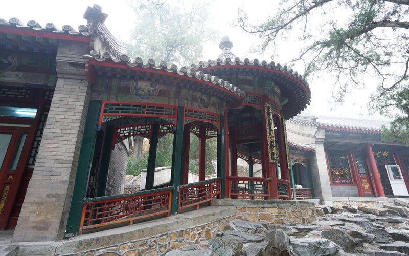 Traditional Chinese Pavilion — Red, Serene, Photograph