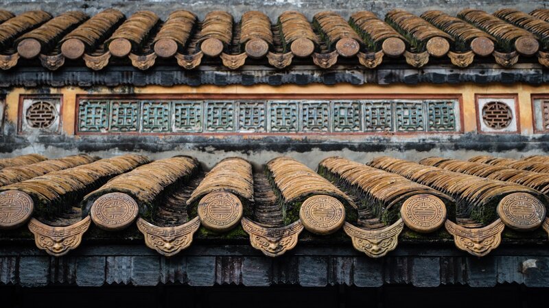 traditional chinese roof tiles