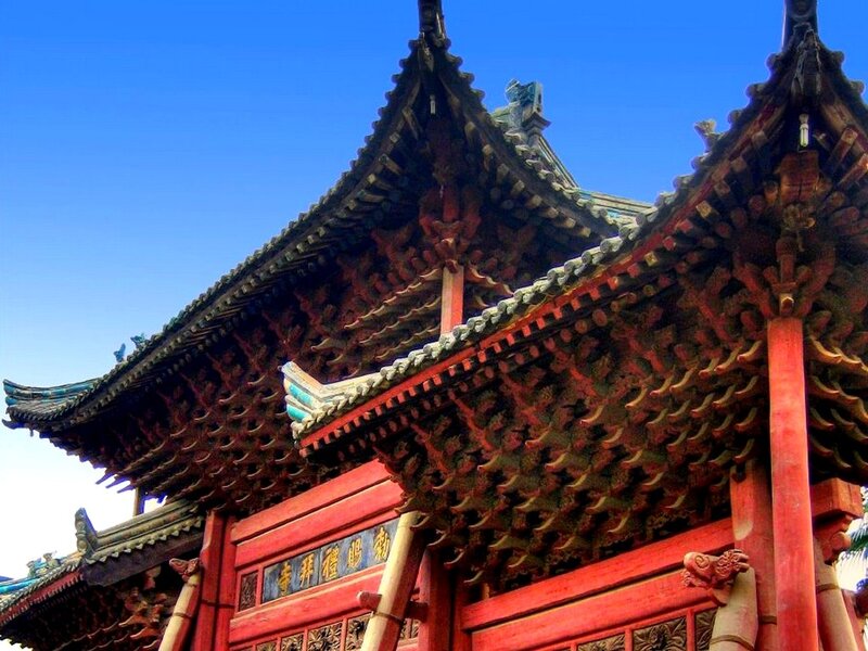 traditional chinese temple roof