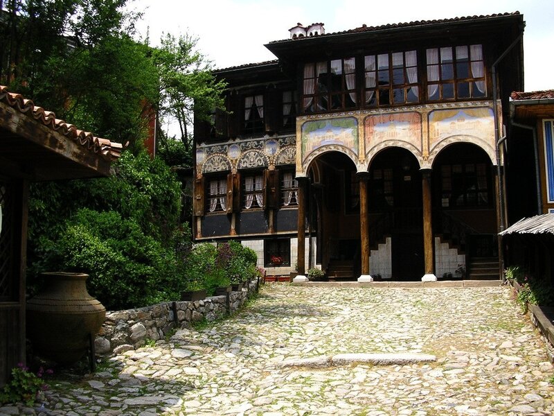 Traditional courtyard house