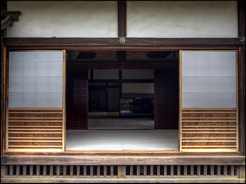 traditional japanese house entrance
