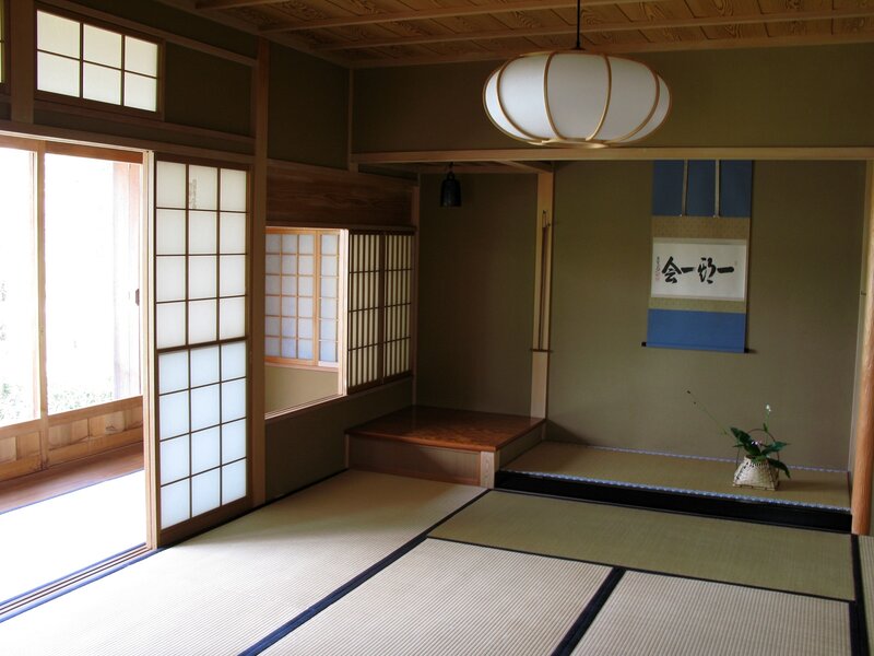 Traditional Japanese Room — Beige, Serene
