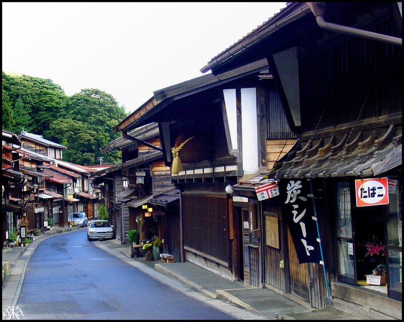 traditional japanese street scene
