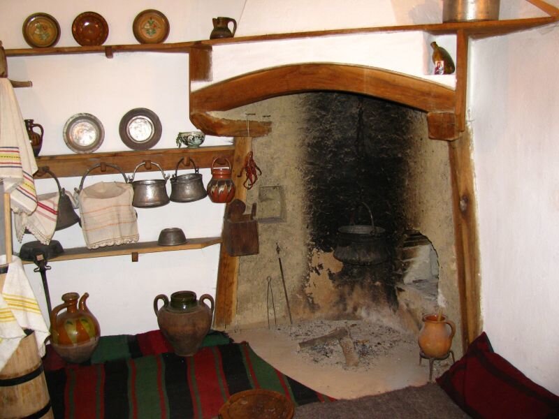 Traditional Kitchen Fireplace