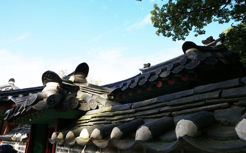 traditional korean roof tiles