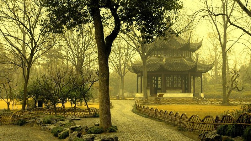 Traditional Pavilion in Garden — Yellow