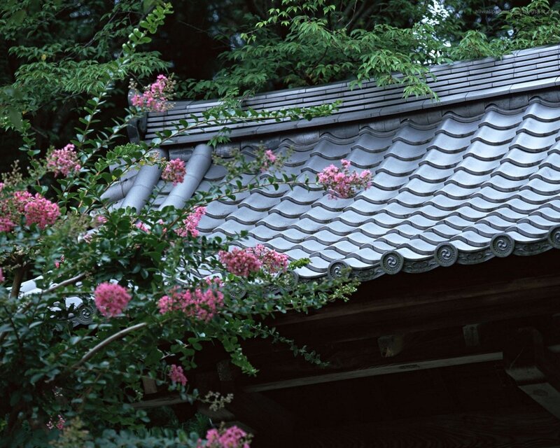 traditional roof with pink flowers