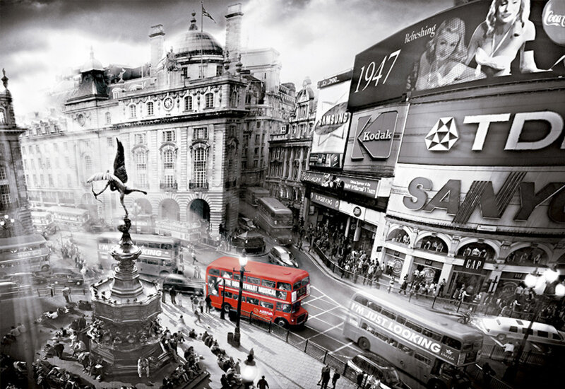 Trafalgar Square Scene