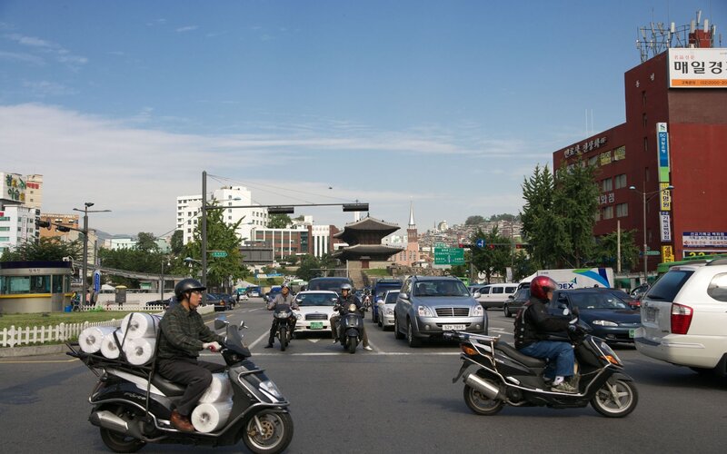 Traffic at a Seoul intersection