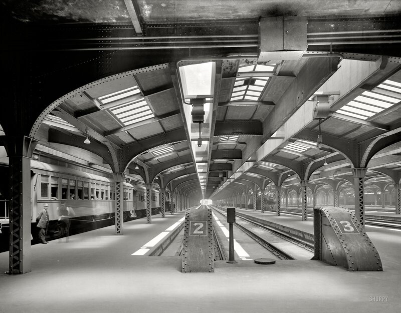 Train Station Platform — Black, Industrial