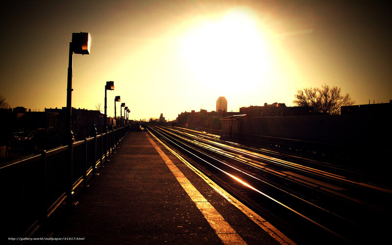 Train Station Platform — Yellow