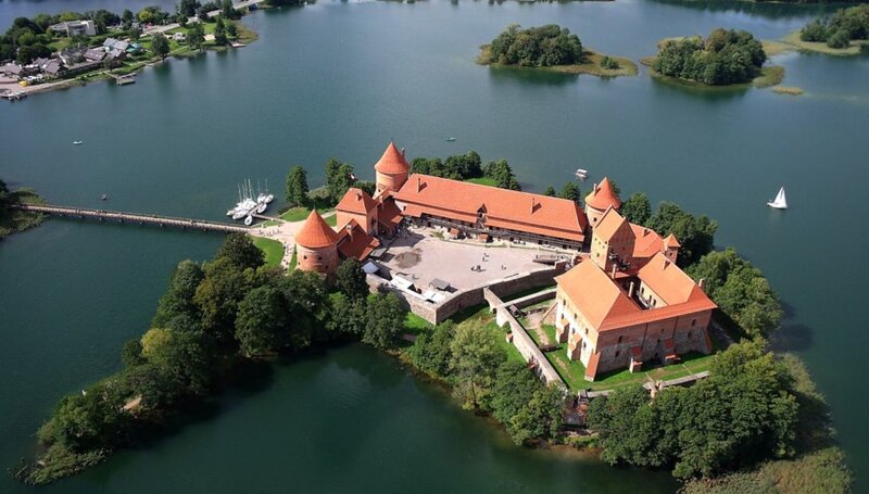 Trakai Island Castle — Green
