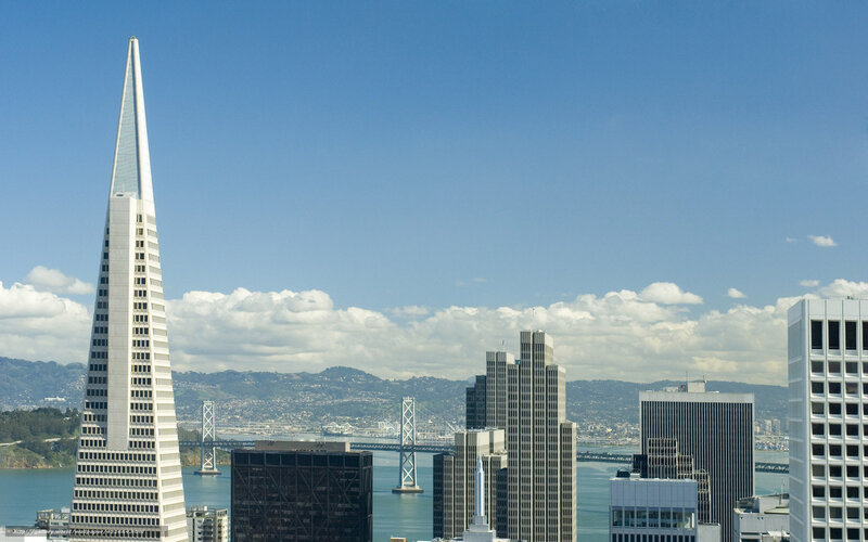 Transamerica Pyramid Building — Blue, Clear