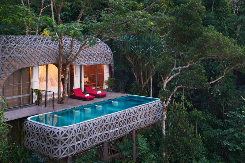 Treehouse Villa with Pool