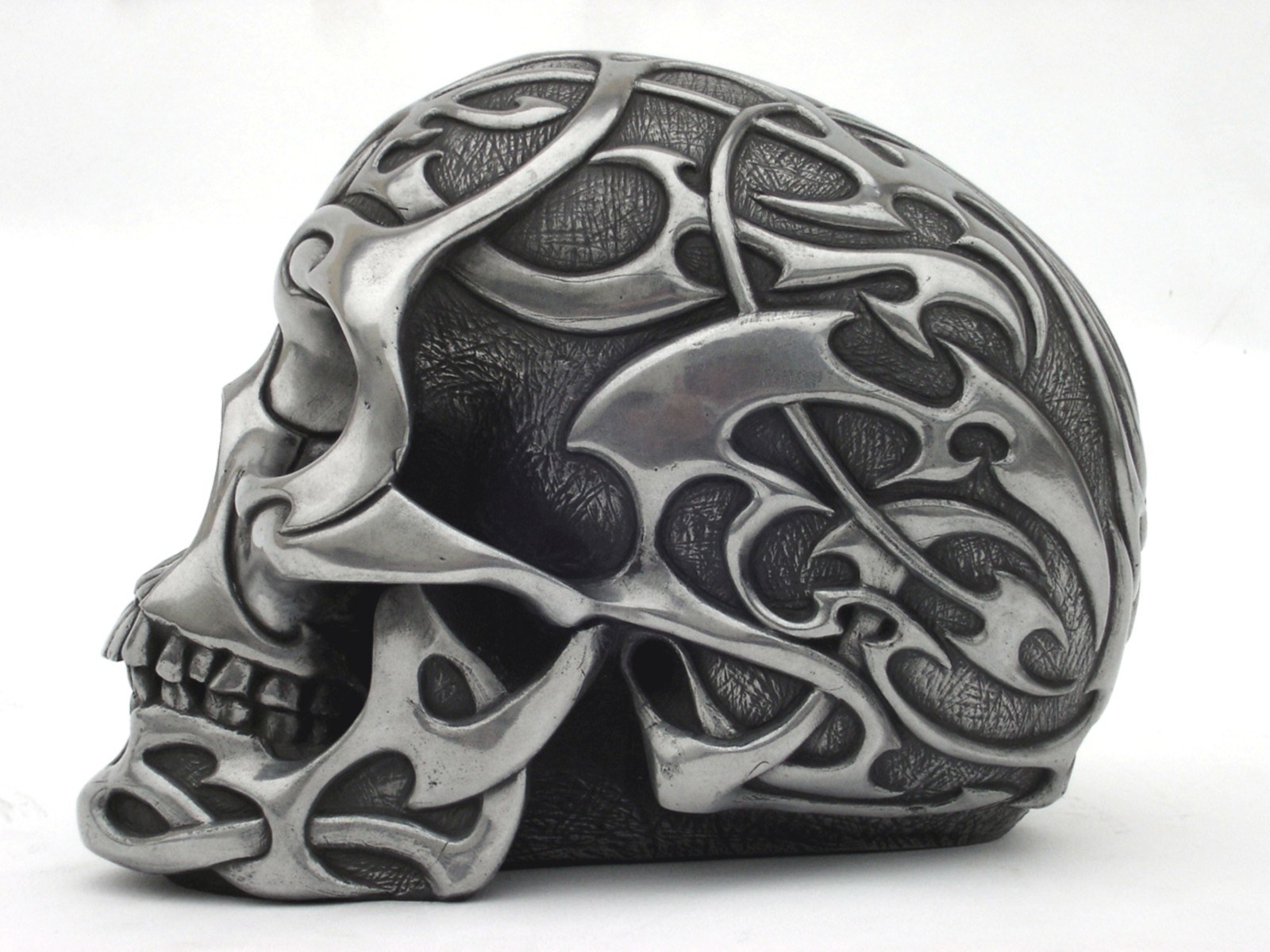 tribal skull sculpture
