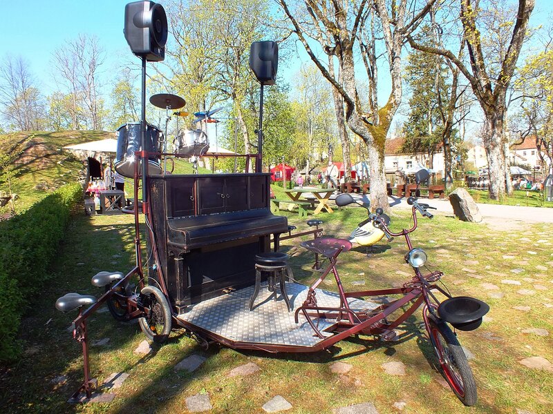 Tricycle Piano Band