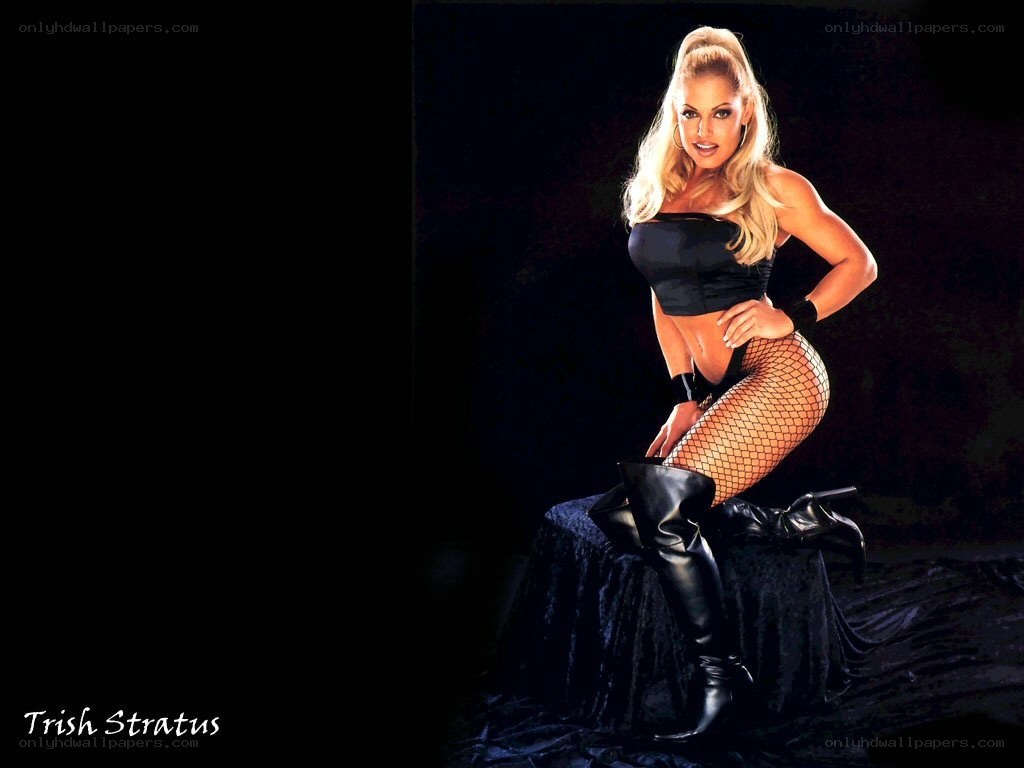 Trish Stratus in black outfit