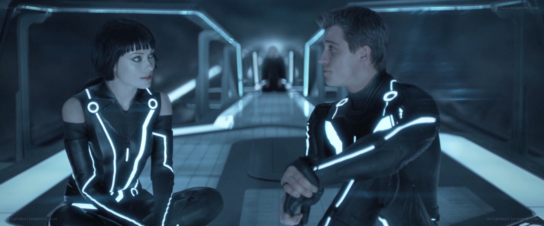 Tron: Legacy characters in corridor