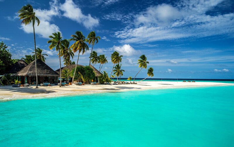 Tropical Beach Resort — Turquoise, Serene
