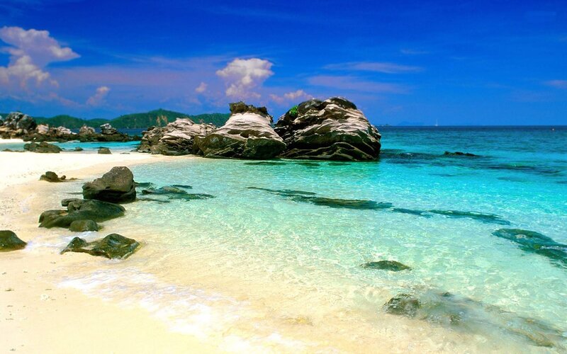 Tropical Beach with Rocks — Afternoon, Sand