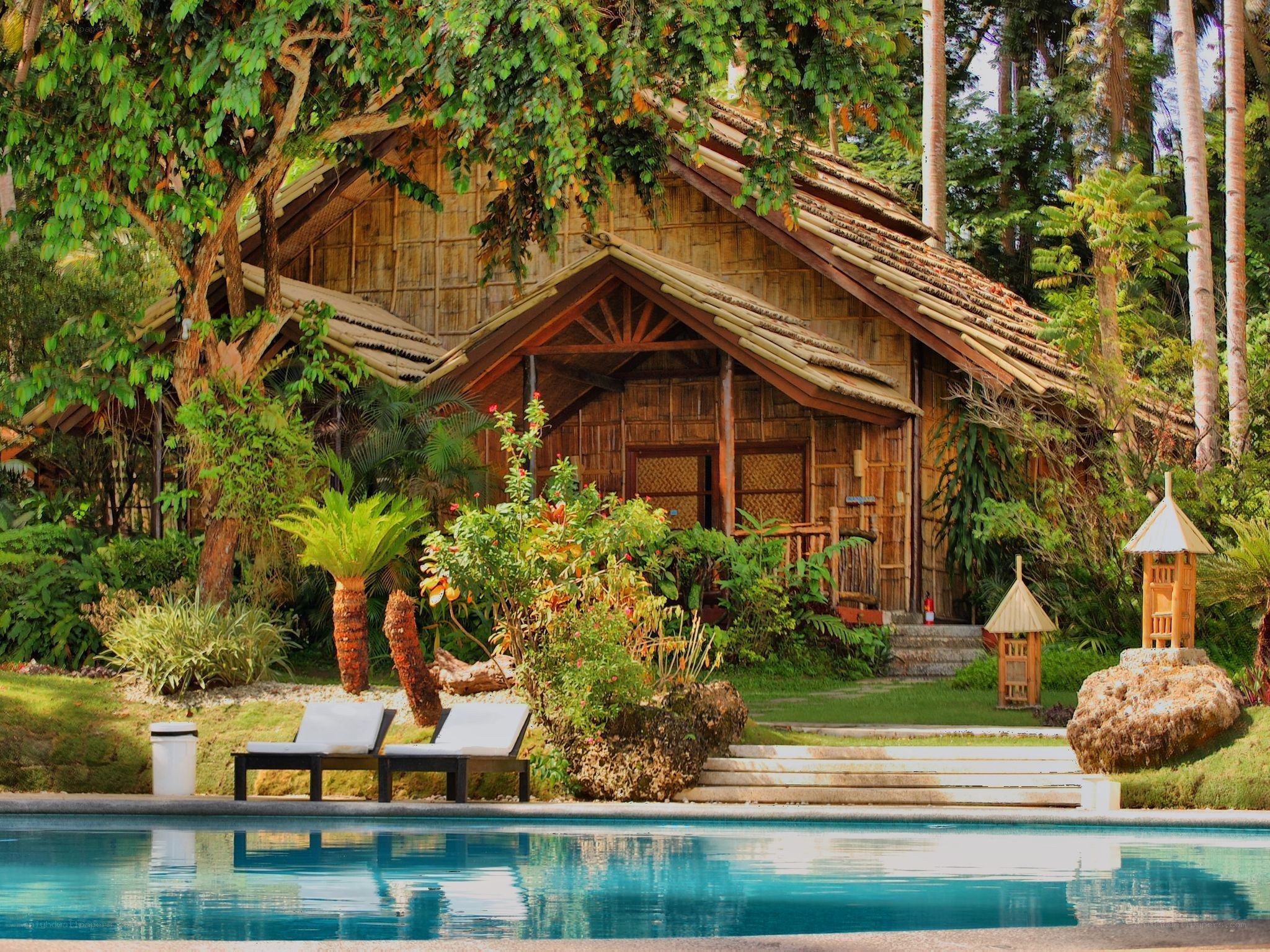Tropical bungalow by the pool