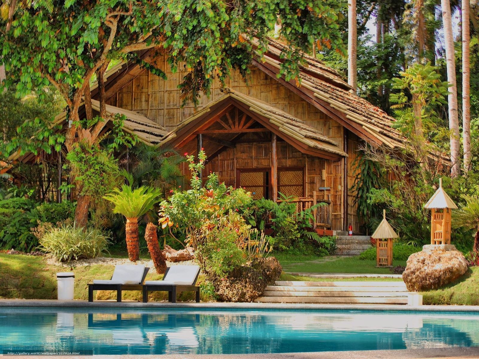 Tropical bungalow by the pool