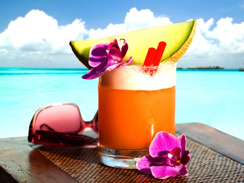 Tropical Cocktail on Beach — Blue