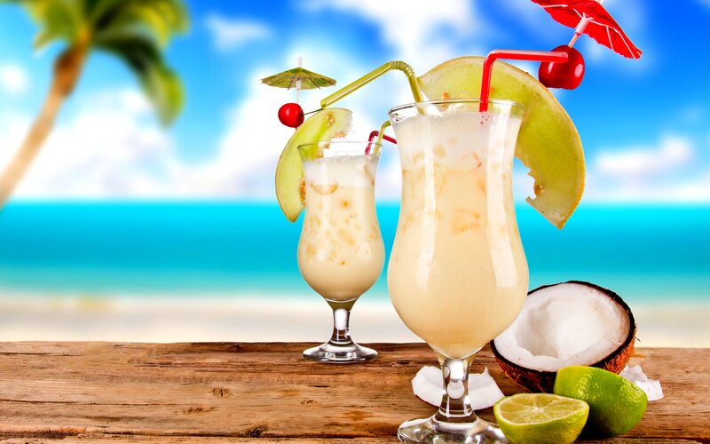 Tropical Cocktails on Beach — Blue, Relaxed