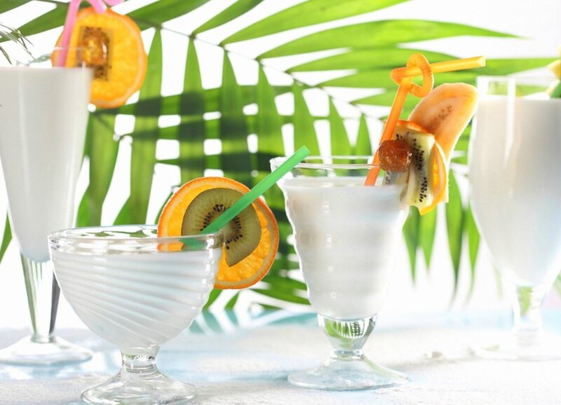 Tropical Drinks with Fruit — White