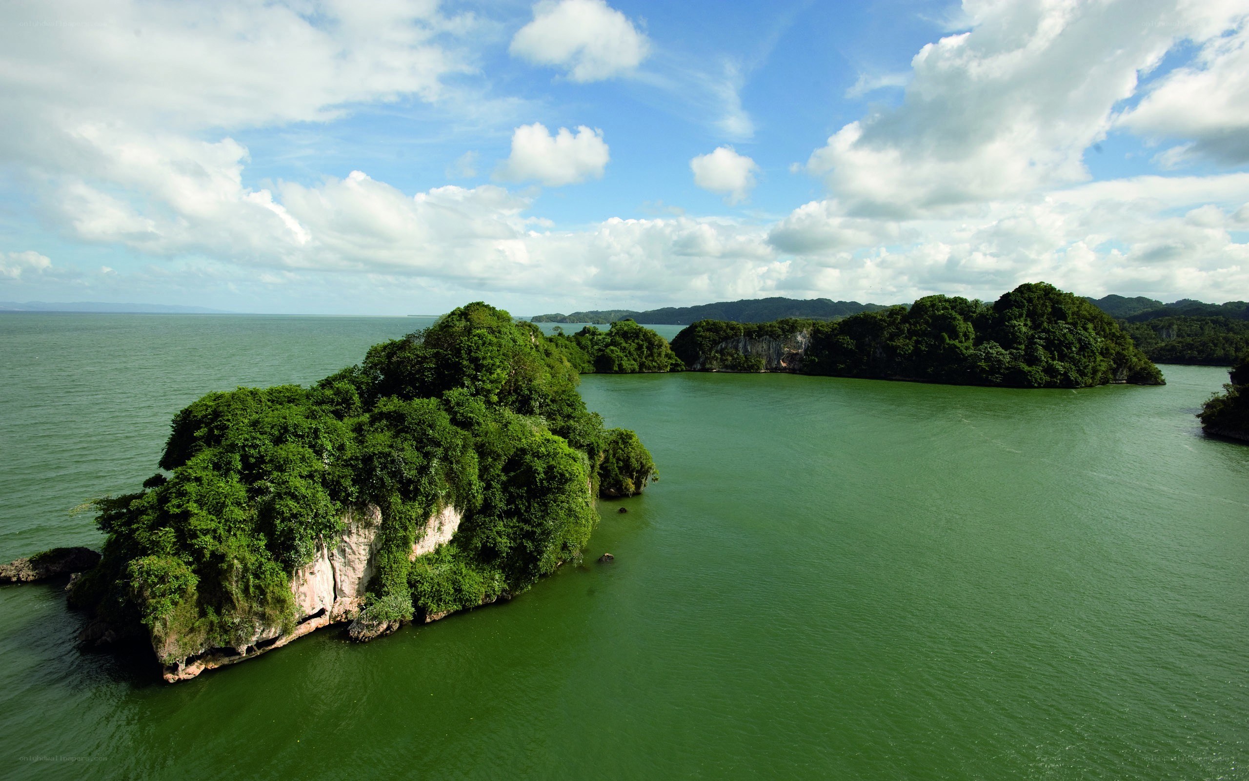 tropical island archipelago