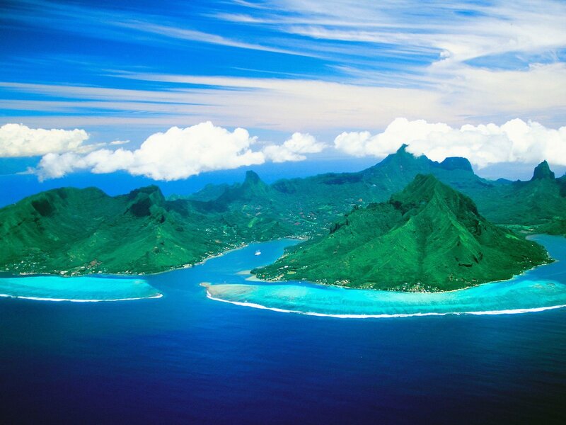 Tropical Island with Mountains — Serene, Green