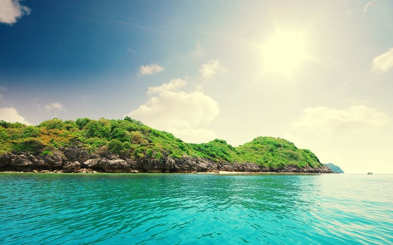 Tropical Island with Turquoise Water — Blue
