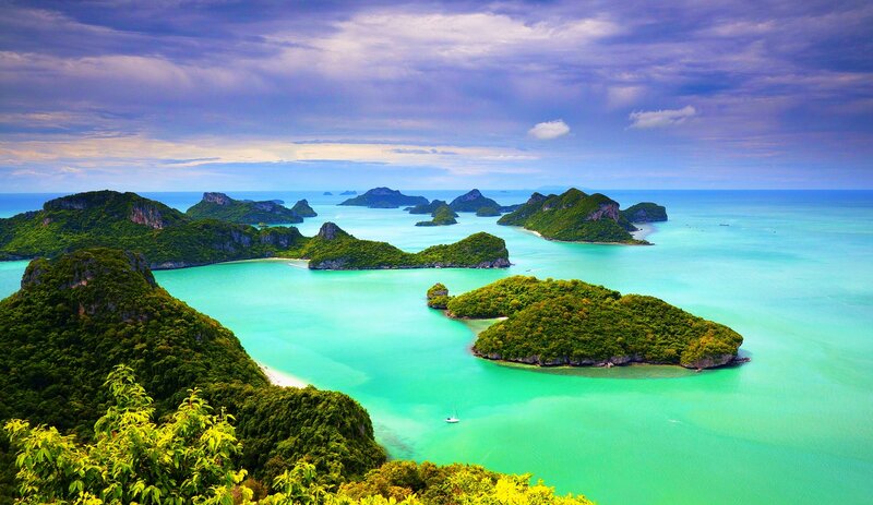 Tropical Islands and Turquoise Water — Green