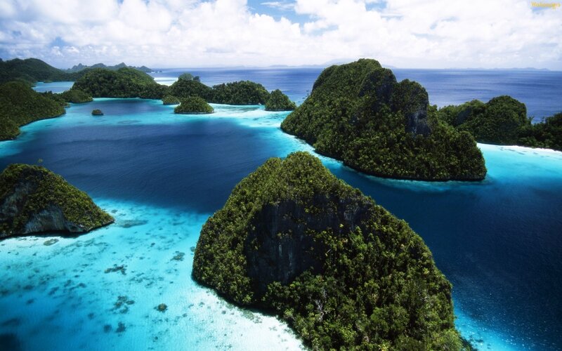 Tropical Islands in Lagoon — Blue, Serene