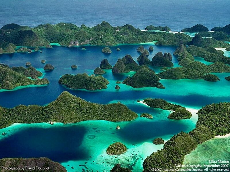 Tropical Islands in Lagoon — Blue