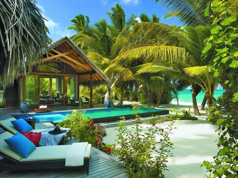 Tropical Villa with Pool