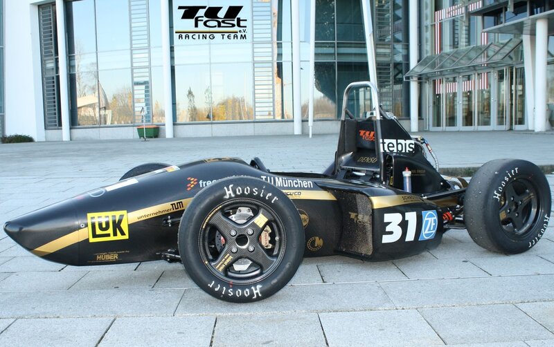 TU Fast racing car