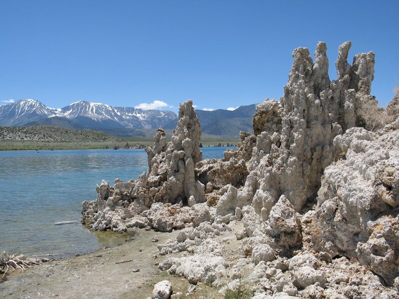 Tufa formations at Mono Lake