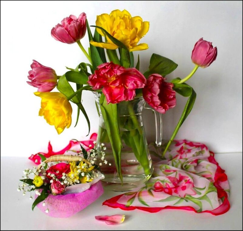 Tulip Bouquet in Pitcher — Pink