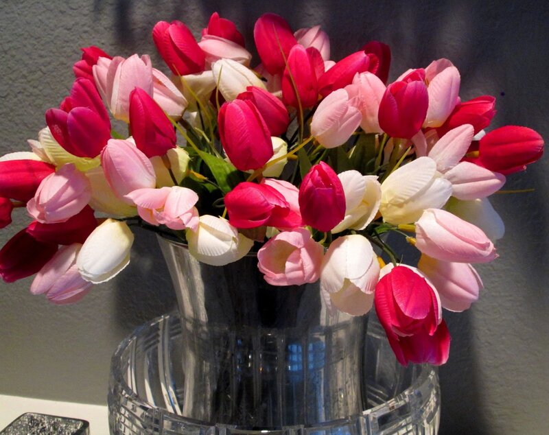 Tulip Bouquet in Vase — Pink, Calm