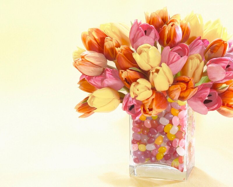 Tulip Bouquet in Vase — Yellow, Calm