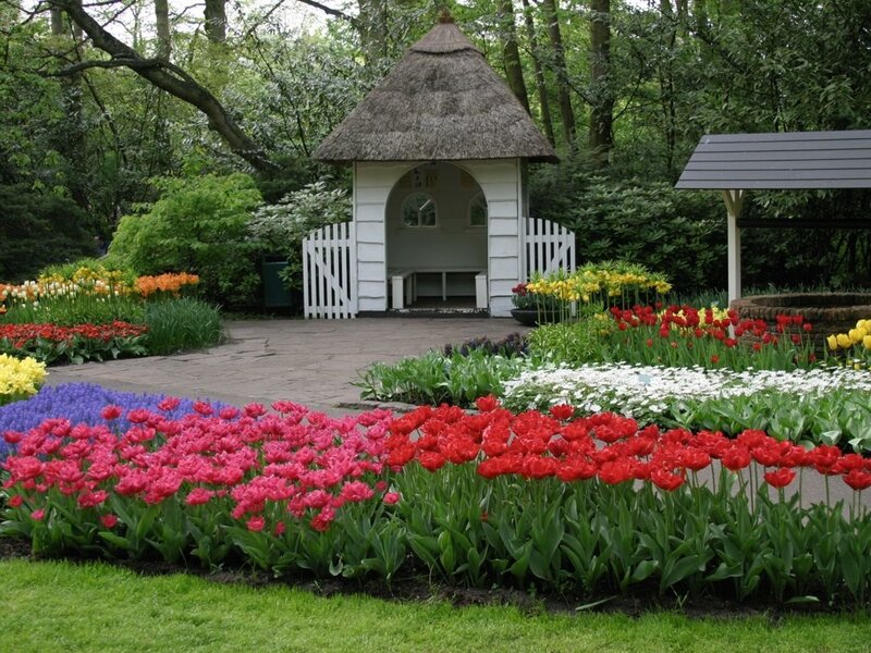 Tulip Garden with Gazebo — Red
