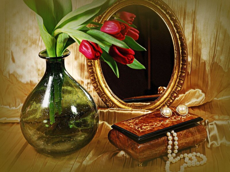 tulips and jewelry box